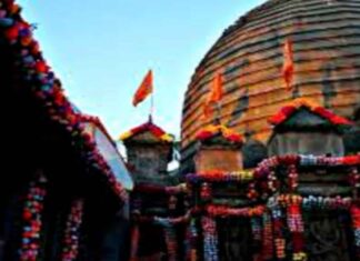 शक्तिशाली कामाख्या मंत्र : माता कामाँख्या को कैसे प्रसन्न करे? शक्तिशाली कामाख्या मंत्र