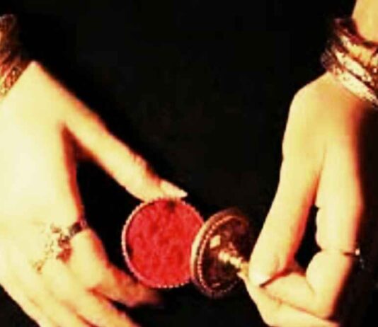 सिन्दूर वशीकरण साधना : सिन्दूर से करे महाशक्तिशाली वशीकरण प्रयोग सिन्दूर वशीकरण साधना